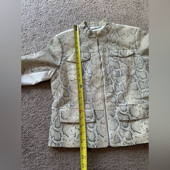 Elie Tahari Gwen Snake Suede Front Jacket Size Medium - Picture 15 of 16